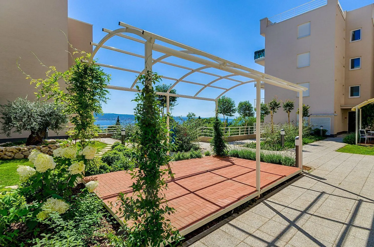 Modernes Apartment Nur 90 Meter Zum Strand Mit Meerblick, Tiefgarage, Klima Crikvenica