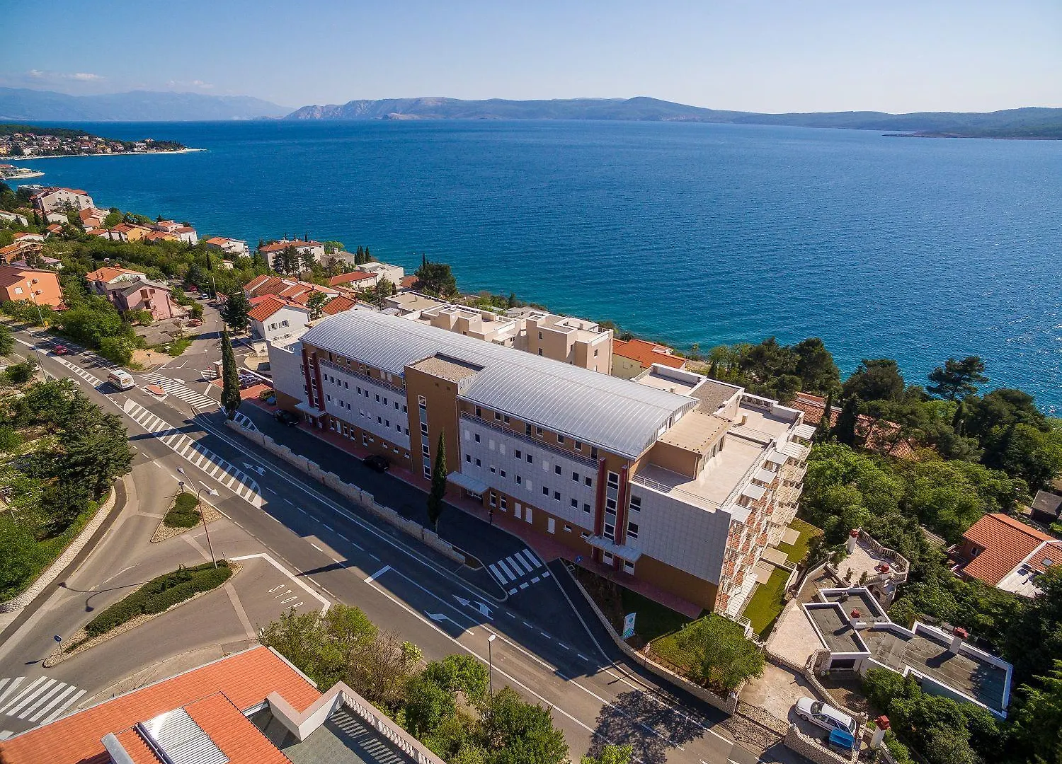 Modernes Apartment Nur 90 Meter Zum Strand Mit Meerblick, Tiefgarage, Klima Crikvenica